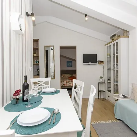 Apartament Taida *